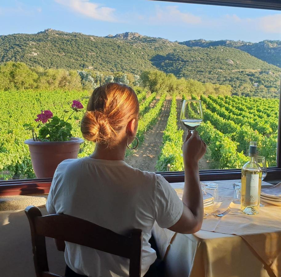 Agriturismo Vermentino 몬티 외부 사진