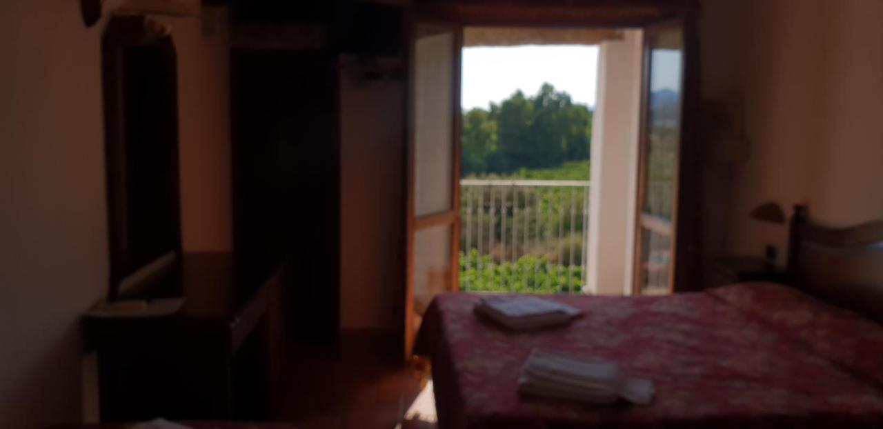 Agriturismo Vermentino 몬티 외부 사진